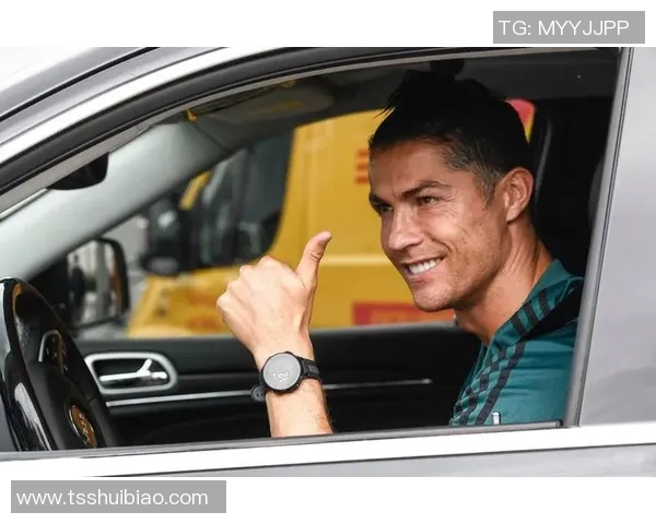 足球场上的笑料百出 球星们的幽默瞬间与意外搞笑时刻