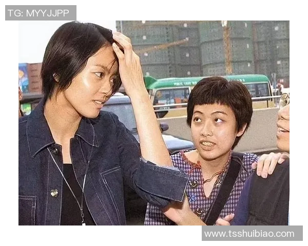 足球球星与美女记者的浪漫故事揭晓令人惊艳的幕后真相 足球球星与美女记者的浪漫故事揭晓令人惊艳的幕后真相